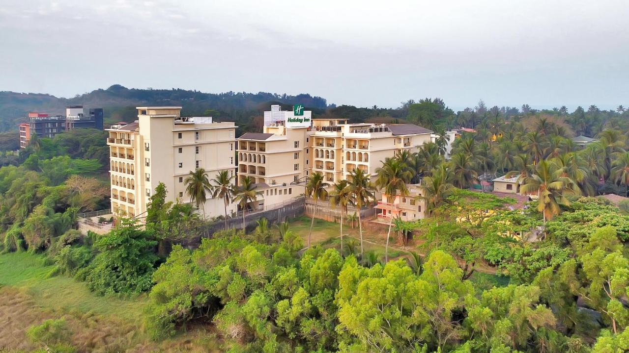 Holiday Inn Goa Candolim Exterior foto